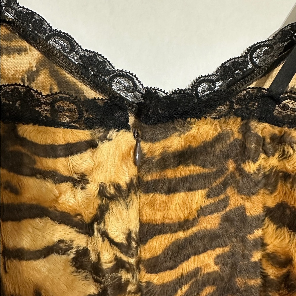 D&G Dolce & Gabbana Tiger Faux Fur Slip Dress Lace Vintage Y2K 38 (IT) / 2 (US) - Picture 8 of 11